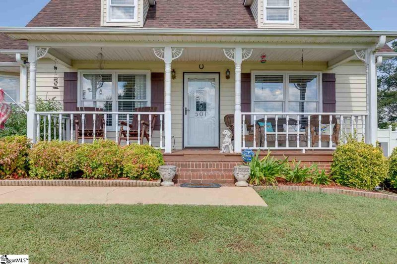 Property image 3 at 501 Pinnacle Court, Easley, SC 29642