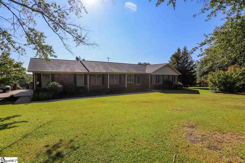 Property image 2 at 404 Mount Vernon Road, Greer, SC 29651