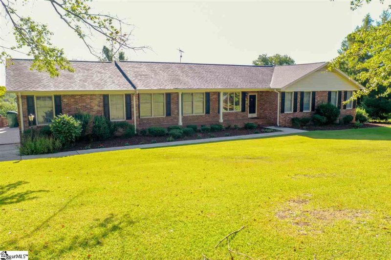 Property image 4 at 404 Mount Vernon Road, Greer, SC 29651