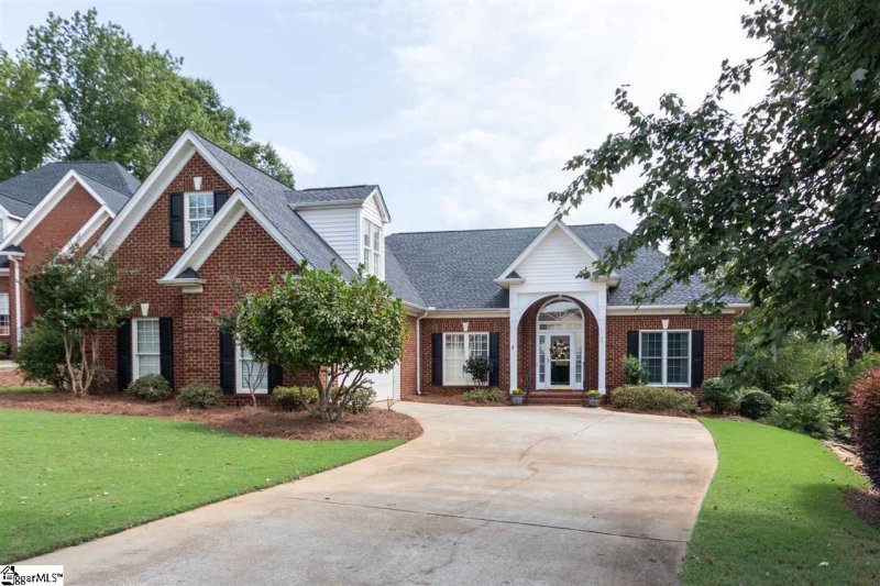 210 ASHETON LAKES Way