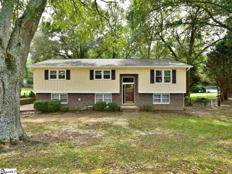 102 Brookbend Road