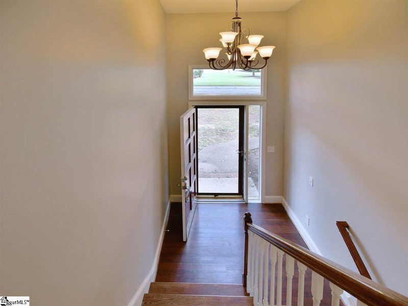 Property image 4 at 102 Brookbend Road, Mauldin, SC 29662