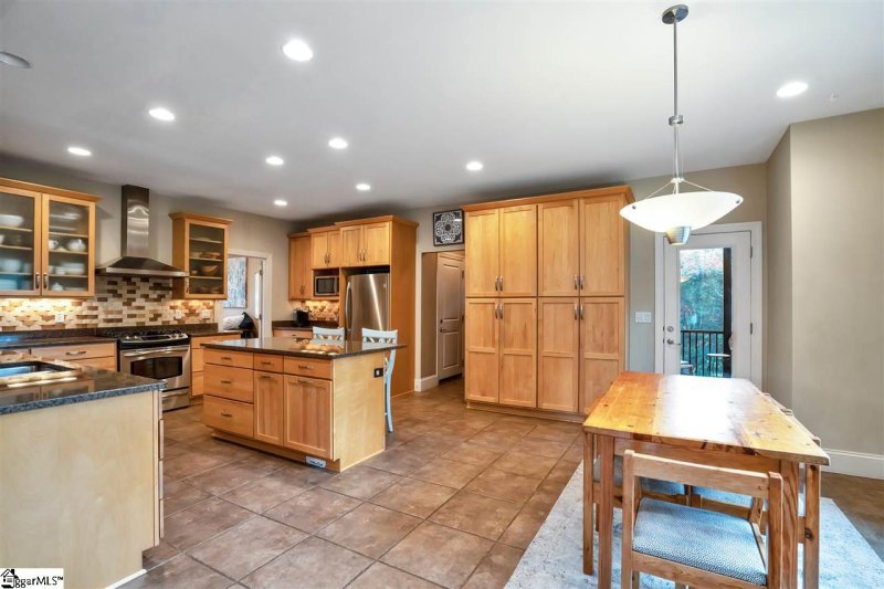 Property image 5 at 10 Kingsway Court, Greer, SC 29651