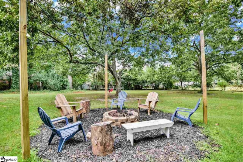 Property image 3 at 203 Looneybrook Drive, Fountain Inn, SC 29644