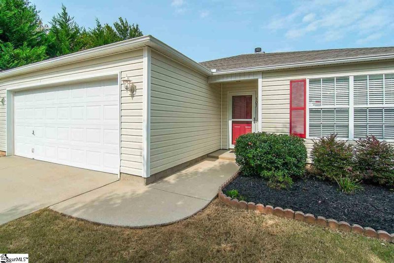 Property image 2 at 307 Winding Willow Trail, Taylors, SC 29687