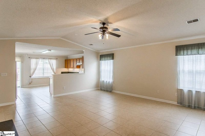 Property image 4 at 307 Winding Willow Trail, Taylors, SC 29687