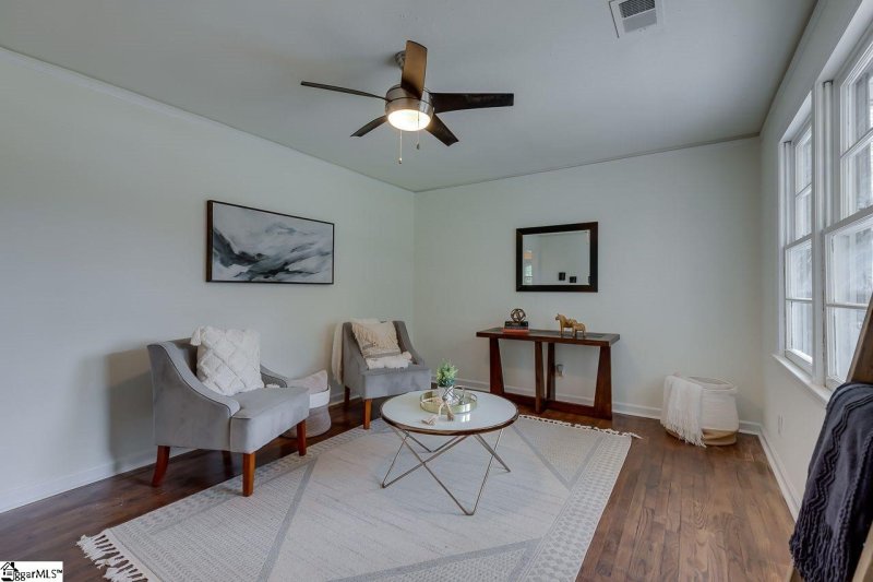 Property image 4 at 207 Spruce Street, Greenville, SC 29611-4139