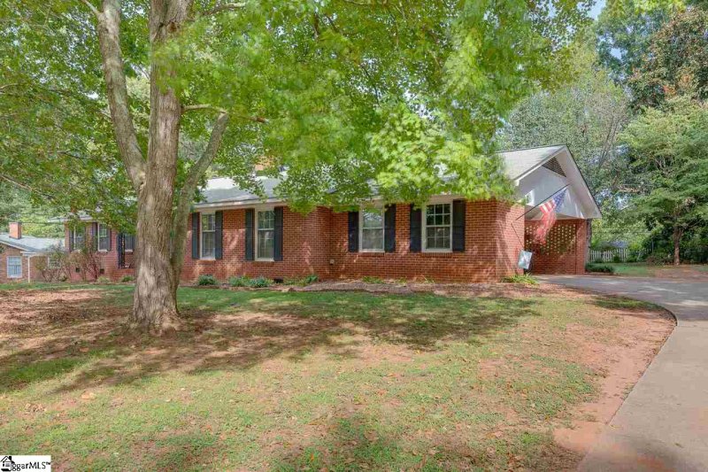 Property image 3 at 406 Greenbriar Lane, Anderson, SC 29625