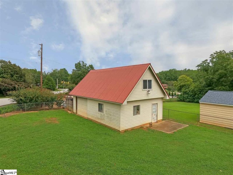 Property image 5 at 301 Hickory Lane, Mauldin, SC 29662