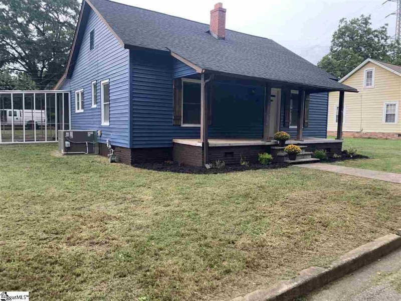 Property image 2 at 3 Gallivan Street, Greer, SC 29650