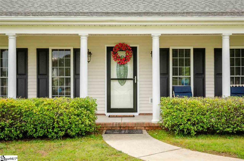 Property image 3 at 102 Rock Moss Drive, Williamston, SC 29697