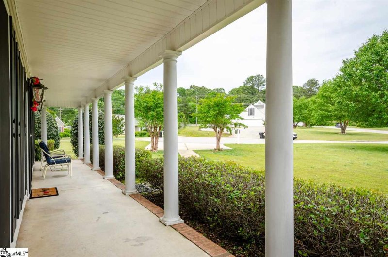 Property image 4 at 102 Rock Moss Drive, Williamston, SC 29697