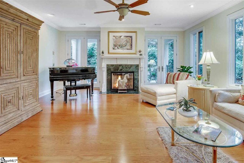 Property image 3 at 1209 E Washington Street, Greenville, SC 29601-3185