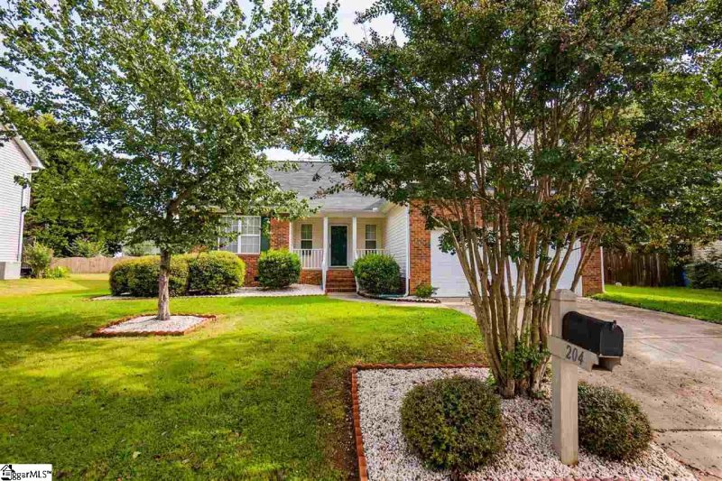 Property image 2 at 204 Sonoma Drive, Mauldin, SC 29662