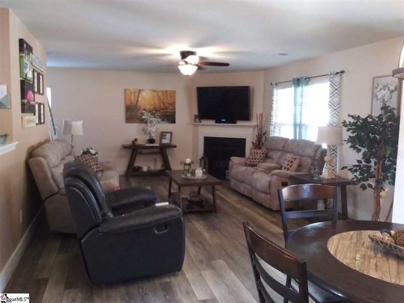 Property image 5 at 520 Mount Laurel Lane, Wellford, SC 29385