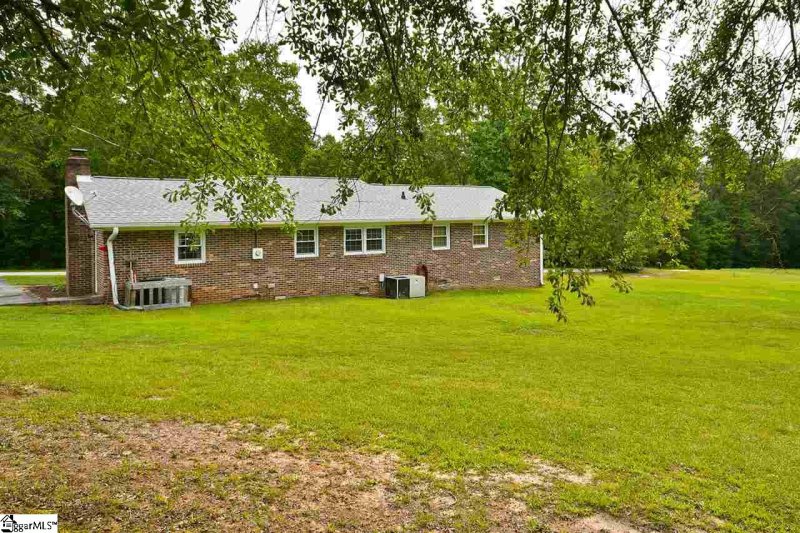 Property image 5 at 417 Springdale Avenue, Liberty, SC 29657