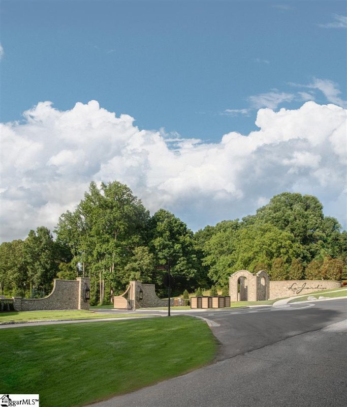 Property image 2 at 630 Rouen Court, Greer, SC 29650