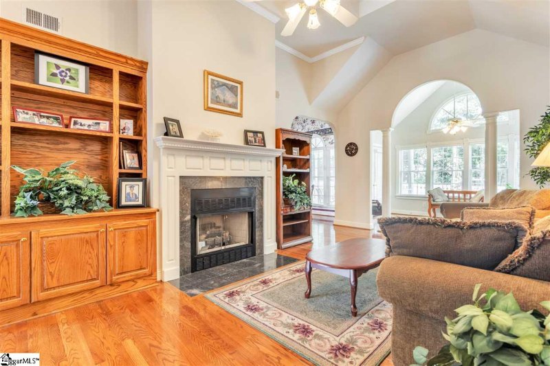 Property image 2 at 9 Middlewick Court, Simpsonville, SC 29681