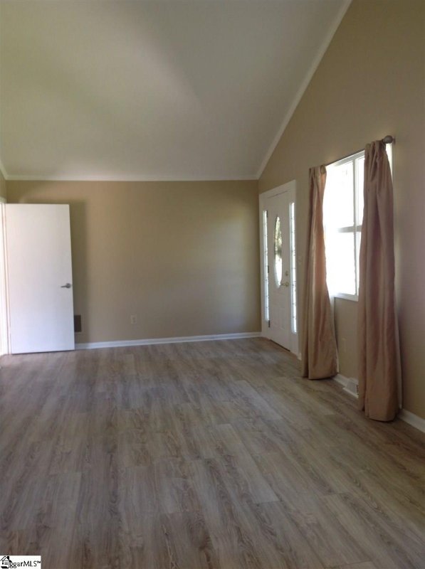 Property image 3 at 3 Brook Drive, Greenville, SC 29607