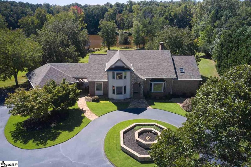 Property image 2 at 103 Raven Road, Greenville, SC 29615