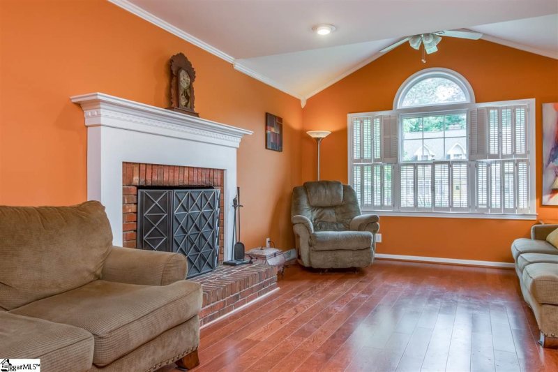 Property image 2 at 407 SPRING MEADOW Road, Simpsonville, SC 29680
