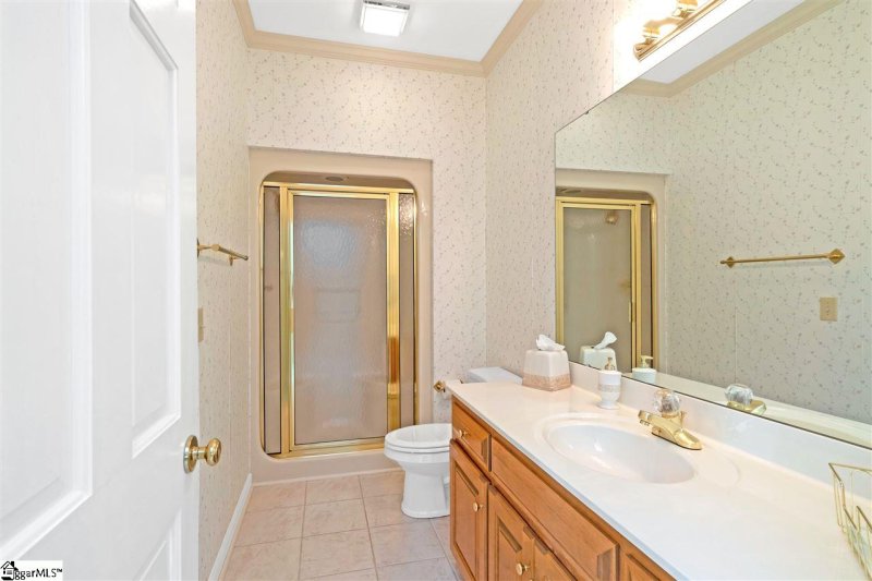 Property image 3 at 324 Saint Andrews Boulevard, Campobello, SC 29322