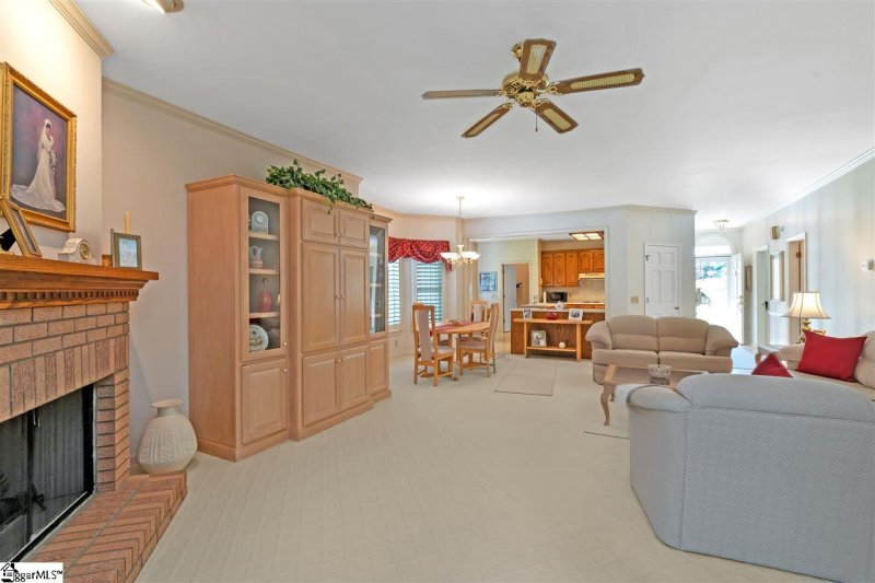 Property image 5 at 324 Saint Andrews Boulevard, Campobello, SC 29322