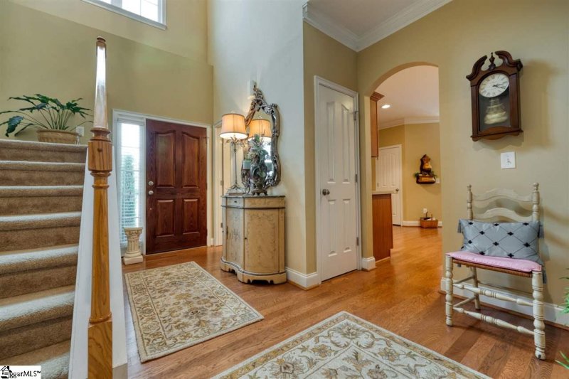 Property image 5 at 9 Southern Height Drive, Greenville, SC 29607