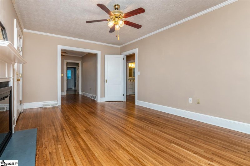 Property image 5 at 116 Carolina Avenue, Greenville, SC 29607