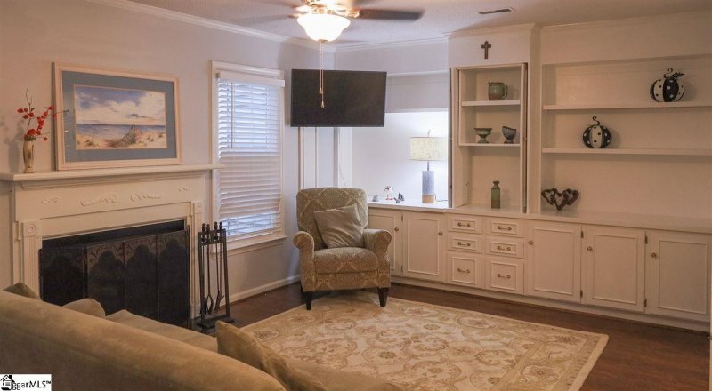 Property image 4 at 401 Queene Street, Mauldin, SC 29662