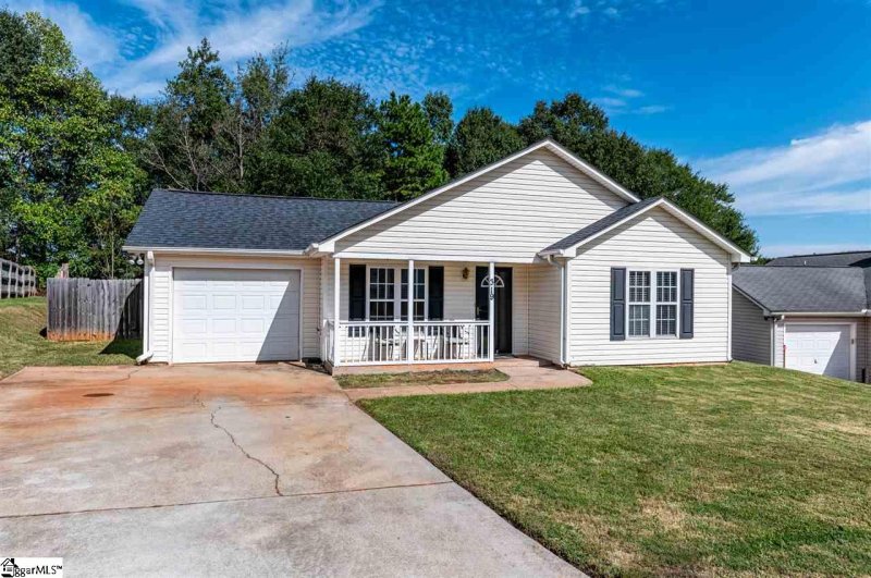 Property image 2 at 319 Tanacross Way, Greenville, SC 29605-6081