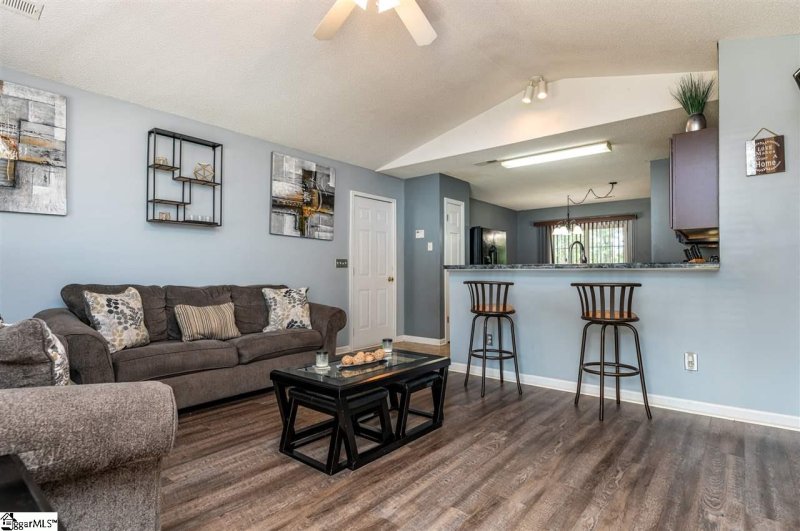 Property image 5 at 319 Tanacross Way, Greenville, SC 29605-6081