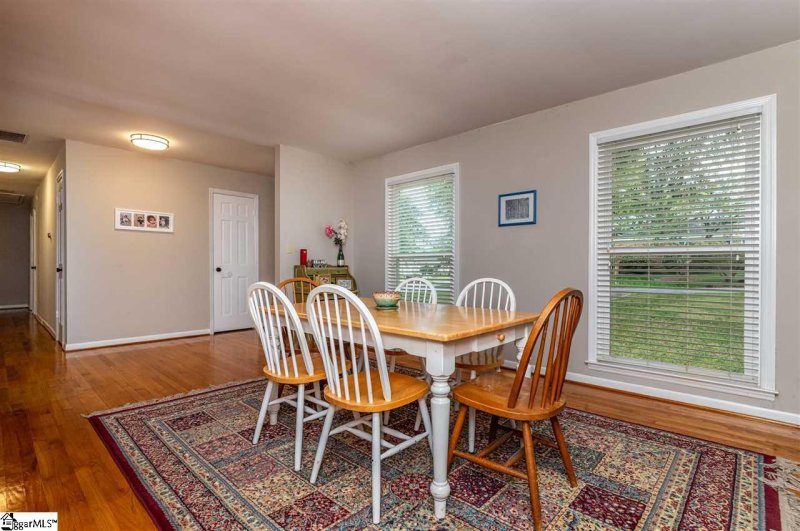 Property image 3 at 5131 Coach Hill Drive, Greenville, SC 29615