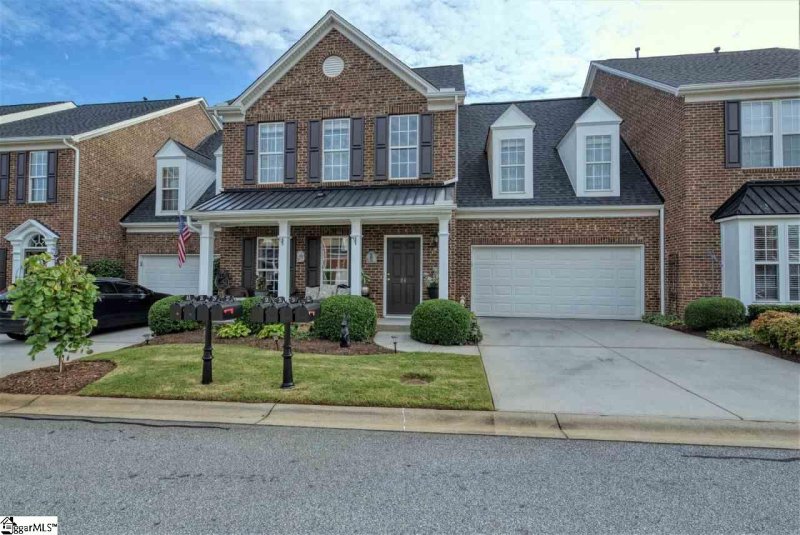 24 Everleigh Court