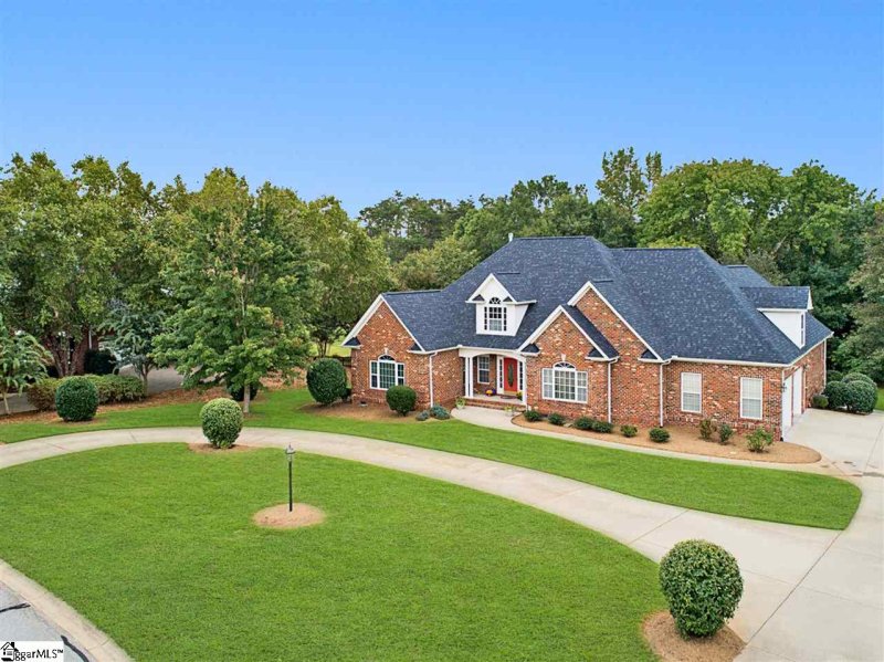 Property image 2 at 107 Pinehaven Way, Simpsonville, SC 29680