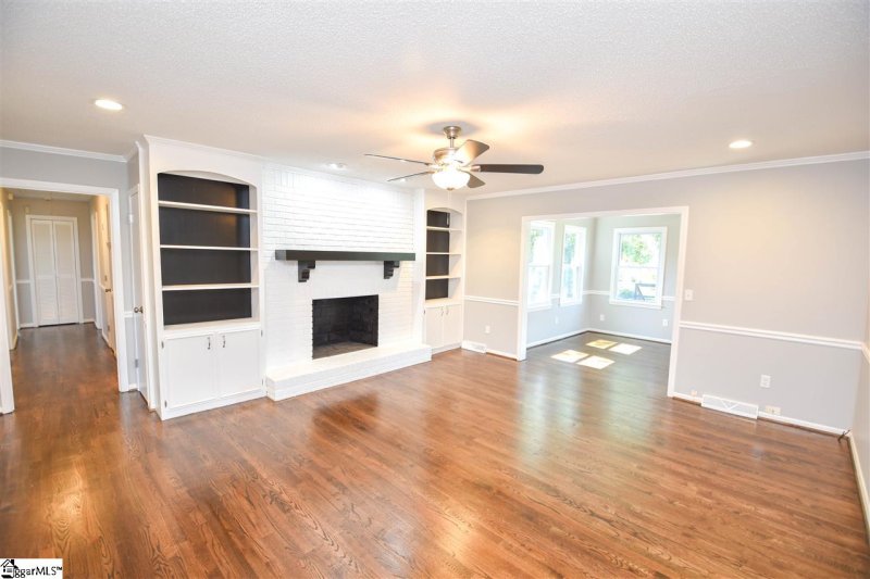 Property image 3 at 5 Cunningham Road, Taylors, SC 29687