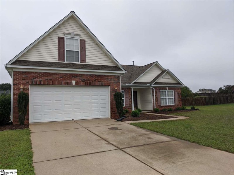 Property image 2 at 552 Carey Drive, Greer, SC 29651