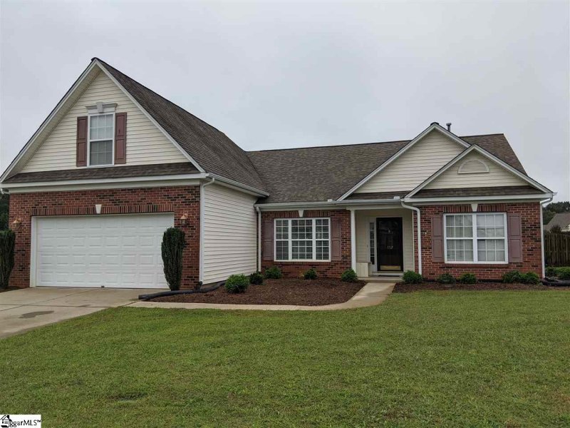 Property image 3 at 552 Carey Drive, Greer, SC 29651