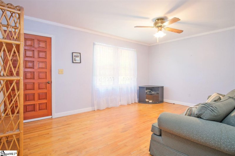 Property image 3 at 126 Trent Drive, Taylors, SC 29687