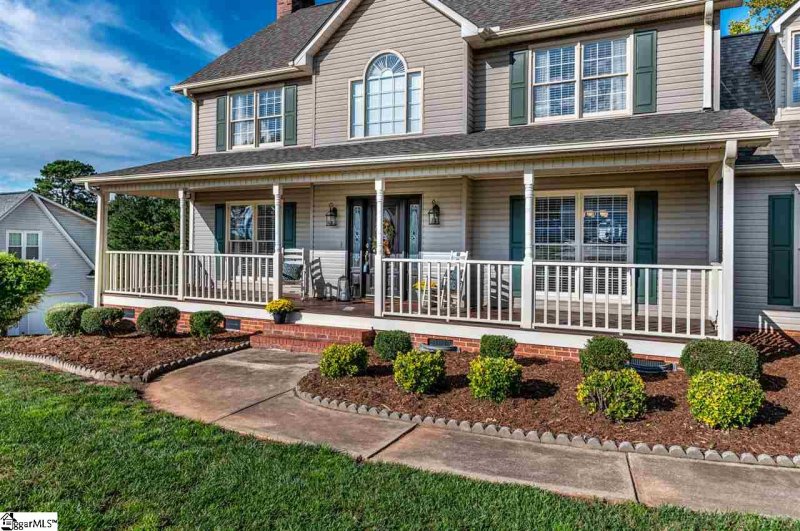 Property image 2 at 409 Glen Laurel Drive, Easley, SC 29642