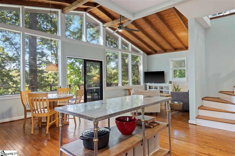 Property image 5 at 24 Harbor Drive, Greenville, SC 29611