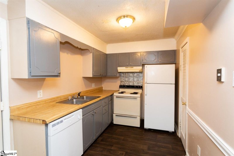 Property image 4 at 6526 White Horse Road, Greenville, SC 29611