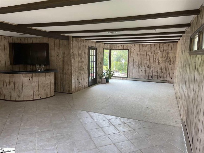 Property image 2 at 108 Sunline Place, Spartanburg, SC 29307