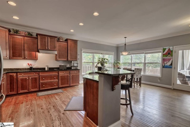 Property image 3 at 214 Moss Wood Circle, Simpsonville, SC 29681