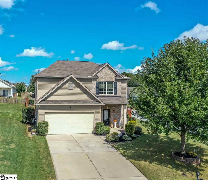 Property image 2 at 300 Kilvey Court, Simpsonville, SC 29680