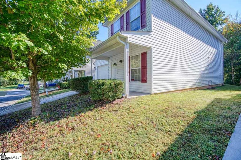 Property image 3 at 83 Birdsong Lane, Taylors, SC 29687