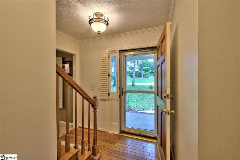 Property image 5 at 9 Oak Brook Way, Taylors, SC 29687