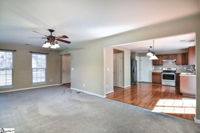 Property image 4 at 704 Sugar Maple Court, Fountain Inn, SC 29644