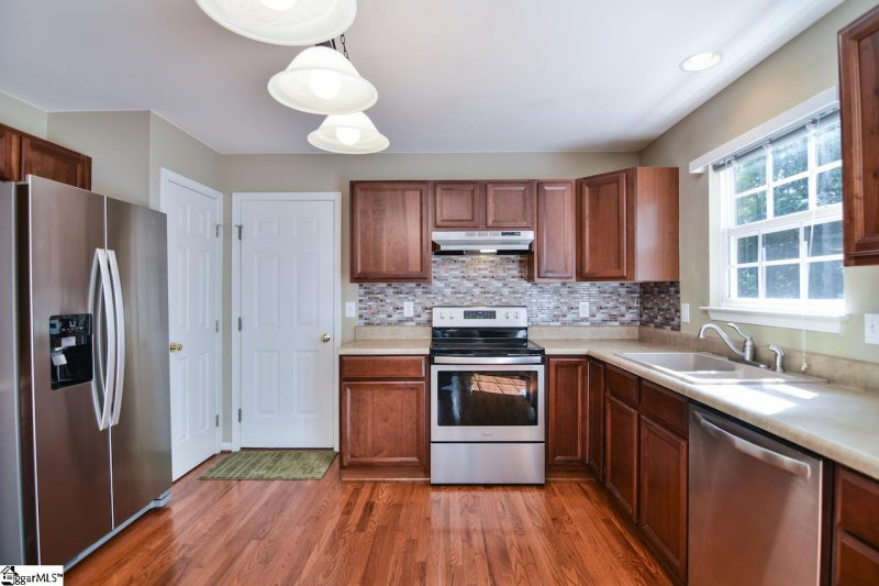 Property image 5 at 704 Sugar Maple Court, Fountain Inn, SC 29644