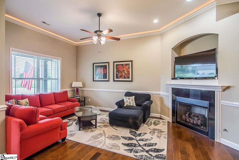 Property image 3 at 23 Azure Lane, Greer, SC 29651-1931